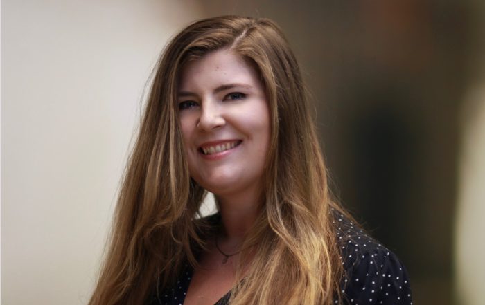 professional headshot of Lauren F-H.